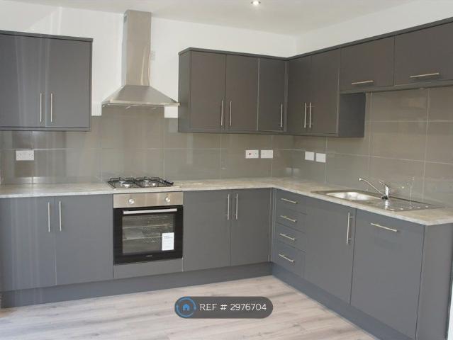 Ashlawn Road, Rugby CV22, 4 bed semi detached house to rent, £2,095 pcm | PrimeLocation