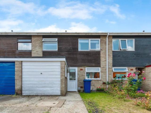 Ashlea Close, Haverhill CB9 3 bed terraced house to rent £1,350 pcm £312 pw