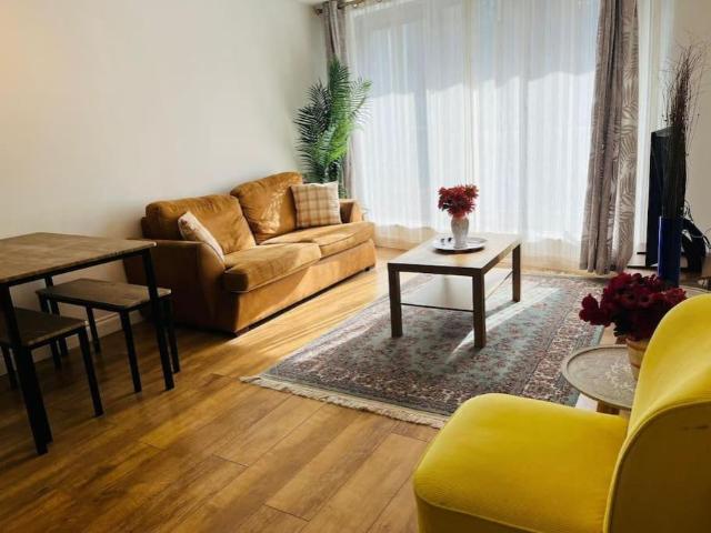 Ashleigh Court, 29 Loates Lane. 2 bed apartment to rent £1,650 pcm £381 pw