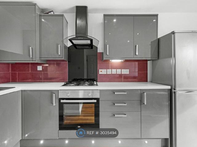 Ashley House, Bristol BS2, 2 bed flat to rent, £1,545 pcm | PrimeLocation
