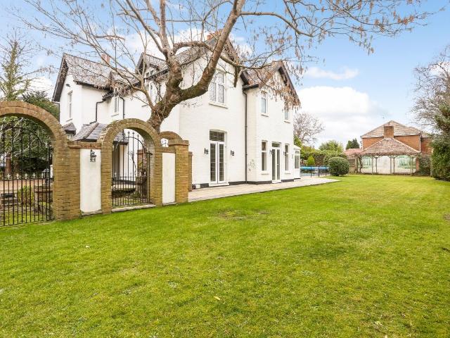 Ashley Road, Walton On Thames KT12, 4 bed detached house to rent, £7,995 pcm | PrimeLocation