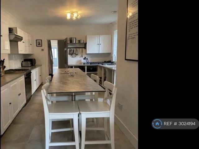 Ashley Road, Bournemouth, BH1 5 bed semi detached house to rent £2,500 pcm £577 pw