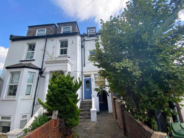 Ashley Road, Epsom KT18, 1 bed semi detached house to rent, £1,300 pcm | PrimeLocation