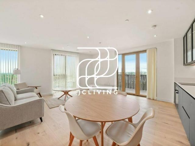 Ashley Road, London 2 bed flat to rent £2,817 pcm £650 pw