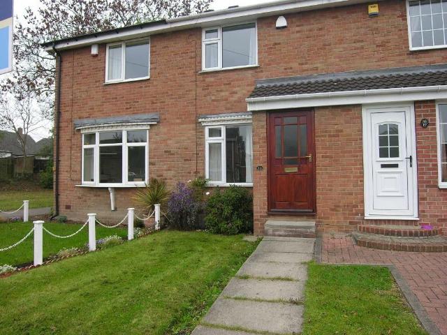 Ashmore Drive, Gawthorpe, Ossett WF5, 2 bed town house to rent, £850 pcm | PrimeLocation