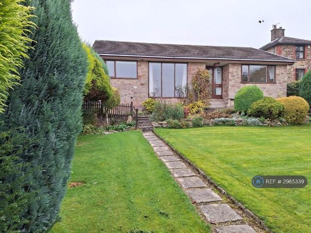 Ashopton Drive, Hope Valley. 3 bed detached house to rent £1,480 pcm £342 pw
