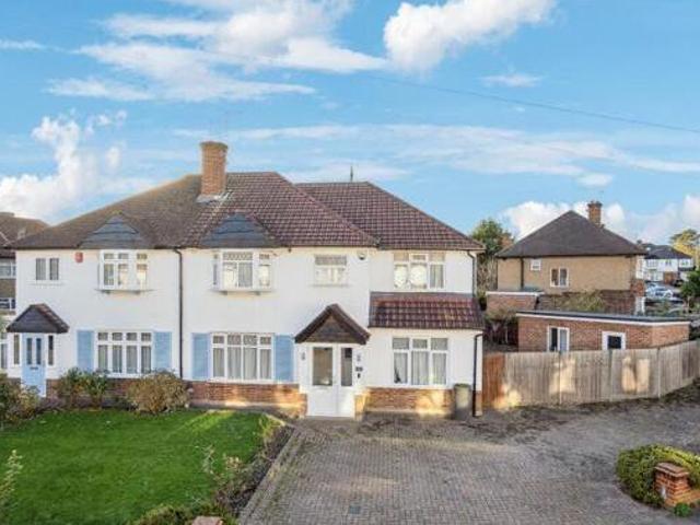 Ashridge Gardens, Pinner, 4 Bedroom Semi detached