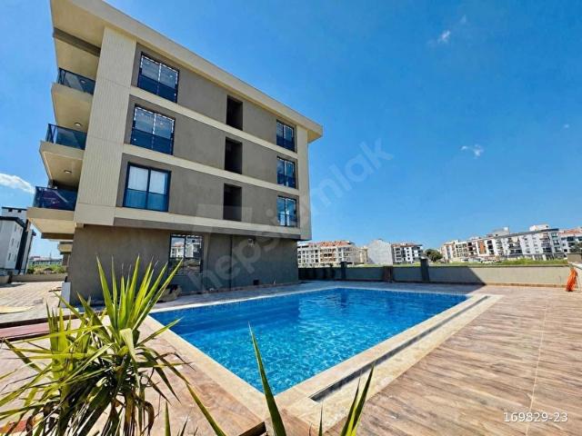 ASİL EMLAK'tan MURADİYE MAH'sinde HAVUZLU SİTEDE 1+1 SIFIR DAİRE
