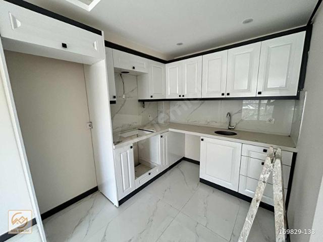 ASİL EMLAK'tan MURADİYE SİTE İÇERSİNDE 1+1 SATILIK SIFIR DAİRE