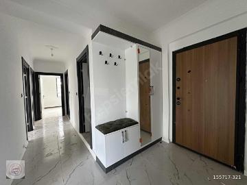 ASİLDEN ÇARŞI MERKEZDE SIFIR EMİNEVİMVEKREDİ ÇİFT BANYO 3+1