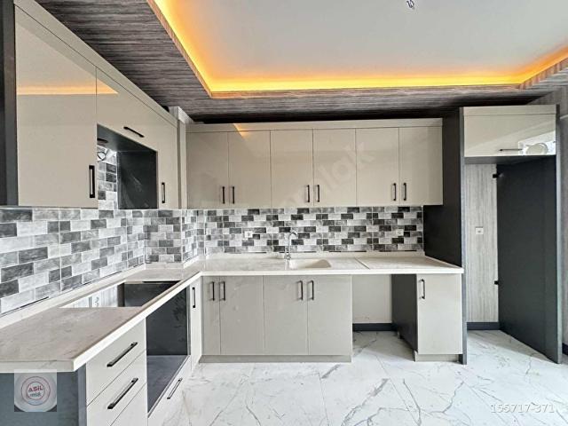 ASİLDEN BULVAR ÜSTÜ MERKZDE ARAKAT SIFIR ULTRALÜX3+1 135m2 DAİRE