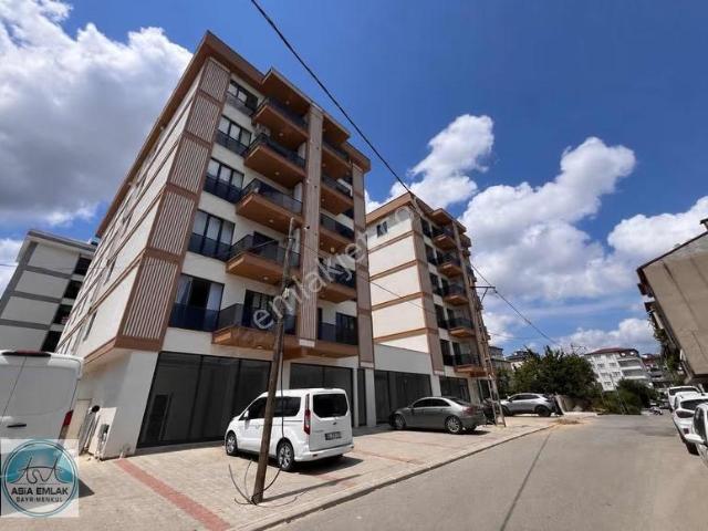 Asia Dan Viaport Yakını Geniş Kullanışlı Sıfır 2+1 Kiralık Daire