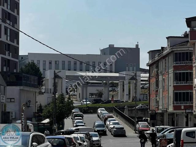 Asia Dan Marmara Hastanesi Karşısı Eşyalı Kiralık Daire