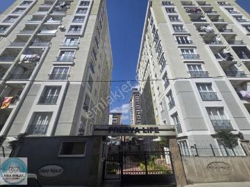 Asia'dan Metroya Adım Mesafesinde Geniş 1+1 Daire