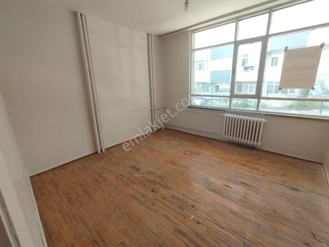 Asil Emlak'tan Bahçelievler Mahallesi'nde 3+1 Kiralık Daire