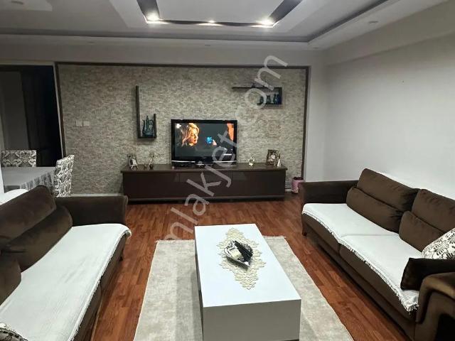 Asilden Den Muammer Akarda Bakımlı Ferah 3+1 Kiralık