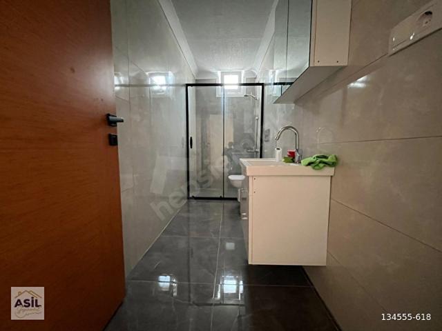 Asil'den Tek Yetkili Küçükyalı Merkezde E.Banyolu Net 95 m2 3+1