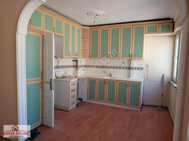 Asker Emlak'tan Dikkaldırım Mah Kiralık 3+1 140m2 Daireler