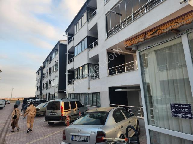 Askeri Üs Fabrikalar Selçuk Üniversitesi Servis Yolnda 2+1 Daire