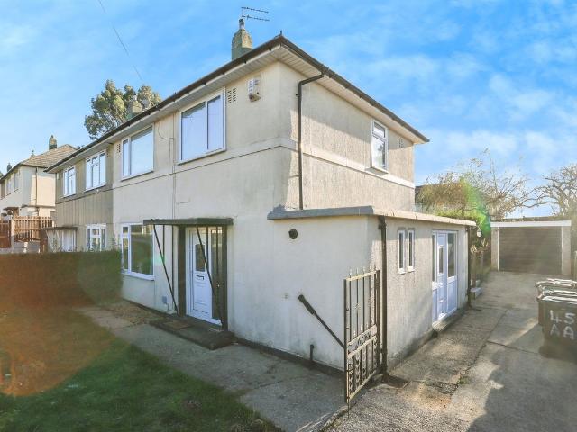 Asket Avenue, Leeds LS14, 3 bed property to rent, £1,300 pcm | PrimeLocation
