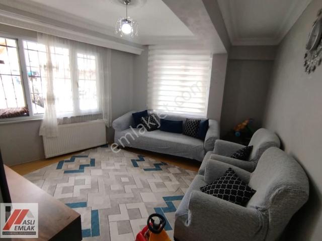 Aslı Emlak'tan Zübeyde Hanım Mah 2+1 Yüksek Giriş