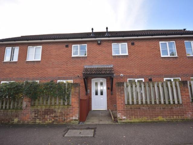 Aslake Close, Sprowston, Norwich NR7, 2 bed flat to rent, £1,000 pcm | PrimeLocation