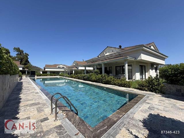 Aslanbucakta Havuzlu Yerden Isıtmalı Modern 2+1 Villa Caniş