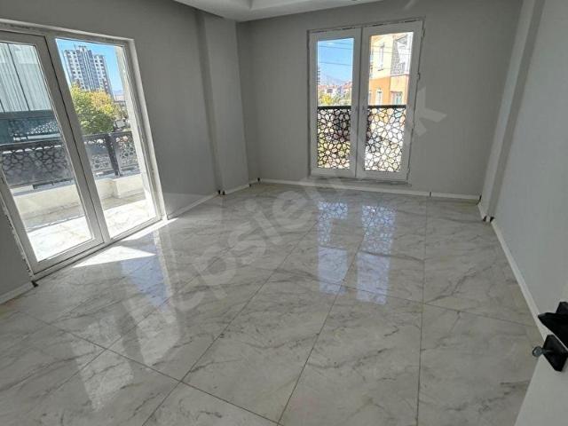 ASLANTAŞ GAYRİMENKULDEN ÇELTEK MAHALLESİ SATILIK DAİRE 3+1 ŞAHSİ GARAJLI 150m2 DAİRE