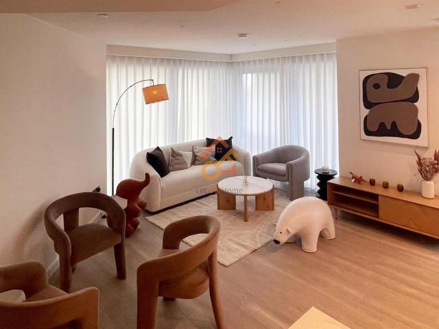 Aspen, 50 Marsh Wall, London E14 2 bed flat to rent £3,600 pcm £831 pw