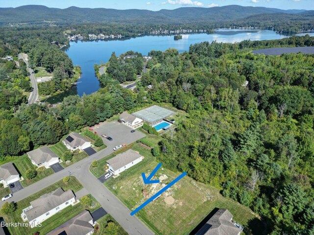 Aspen Way, Pittsfield, Condo For Sale