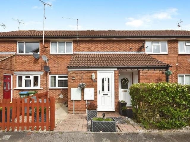Aspen Close, Aylesbury HP20, 1 bed flat to rent, £1,100 pcm | PrimeLocation