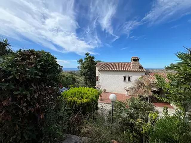 Aspremont 06790 Achat / Vente maison 4 pièces t4