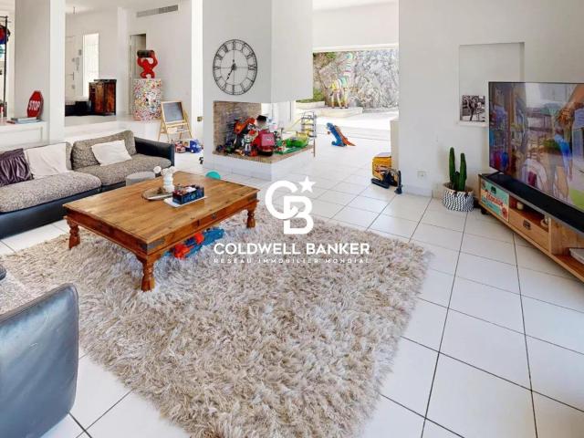 Aspremont – Élégance contemporaine, lumière et horizon 234m² Aspremont