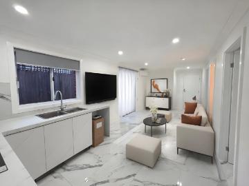 Asquith, 55a Hyacinth Street