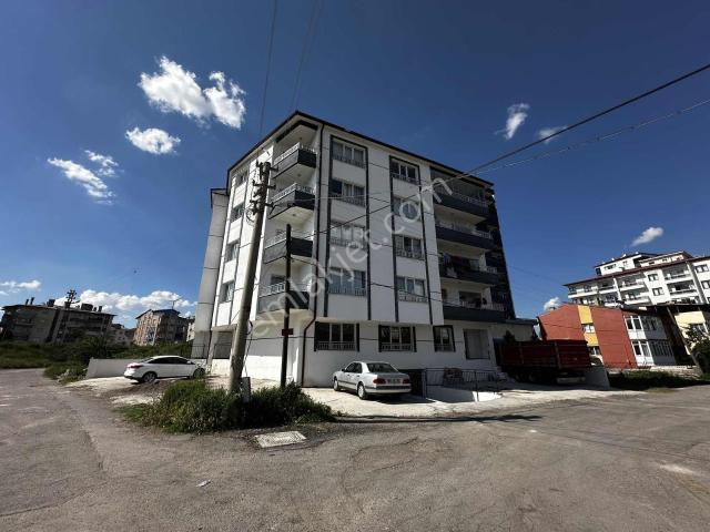 Asrın Emlak'tan Acil Yeşilyurt Mh.satılık 3+1 Full Yapılı Daire