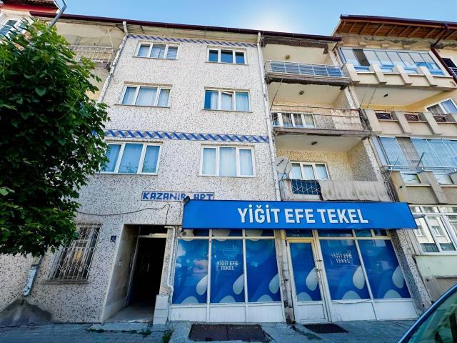 Asrın Emlak'tan Mehmetpaşa Mh.giriş Kat 2+1 Kom.satılık Daire