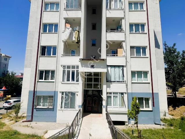 Asrın Emlak'tan Mereküm Toki'de Kiralık 2+1 Kom.asnr.daire