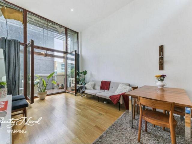 Assam Street, London 2 bed apartment to rent £2,650 pcm £612 pw