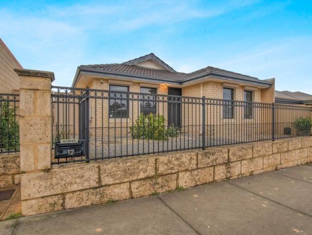 ASTUTE INVESTMENT OPPORTUNITY IN A FABULOUS LOCATION!
