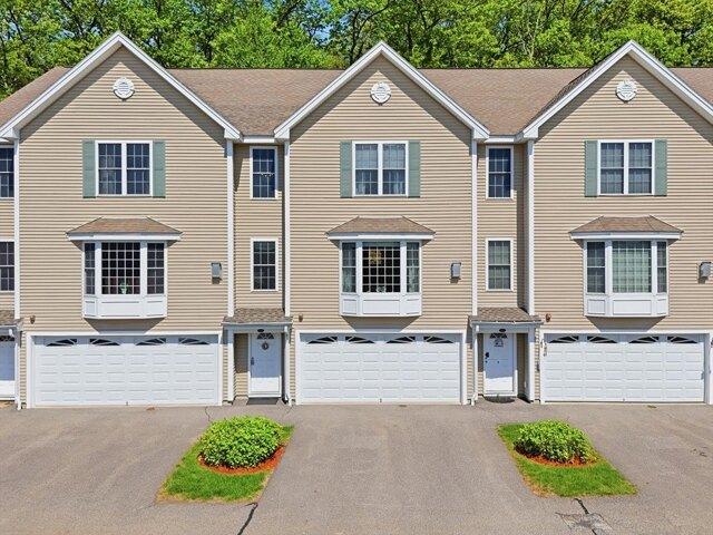 Aster Ct Unit B, Hudson, Condo For Sale