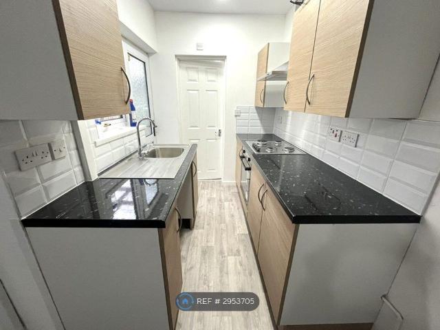 Astley Avenue, Coventry CV6, 2 bed terraced house to rent, £960 pcm | PrimeLocation