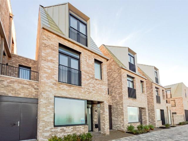 Aston Terrace, Cambridge CB3, 3 bed terraced house to rent, £3,000 pcm | PrimeLocation