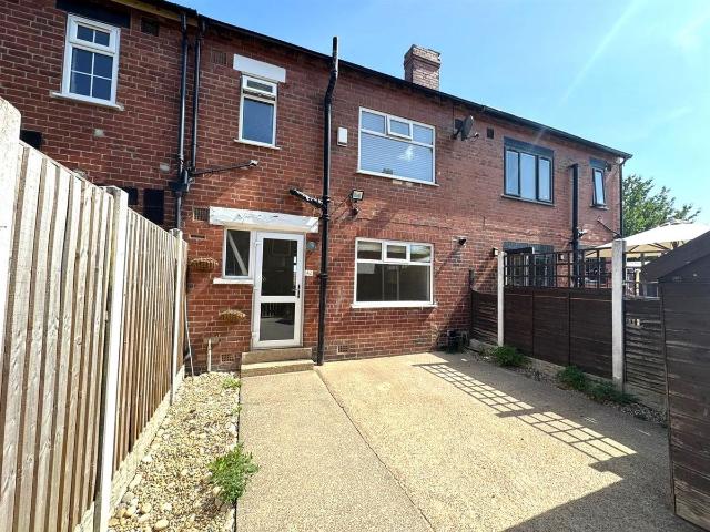 Aston Terrace, Leeds LS13, 3 bed terraced house to rent, £1,200 pcm | PrimeLocation