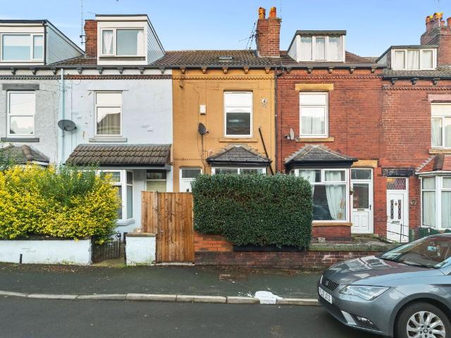 Aston View, Leeds LS13, 3 bed terraced house to rent, £1,095 pcm | PrimeLocation