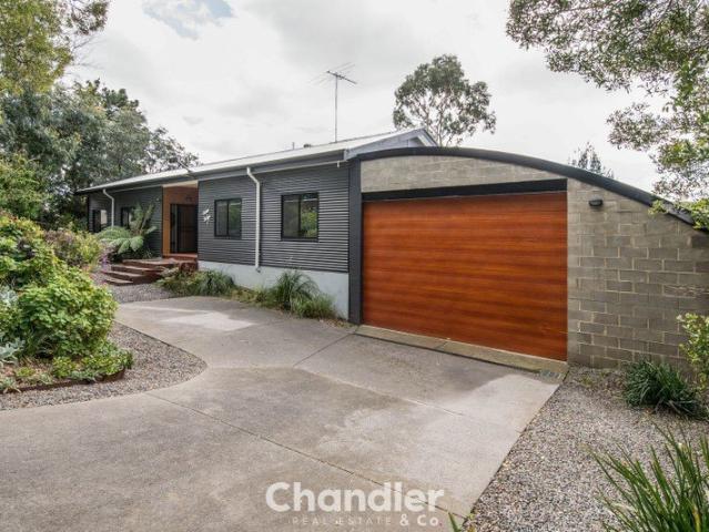 Aston Lodge Contemporary Living with Valley Views