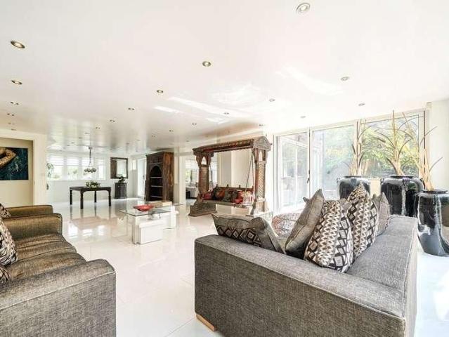 Astons Road, Moor Park, Hertfordshire, HA6