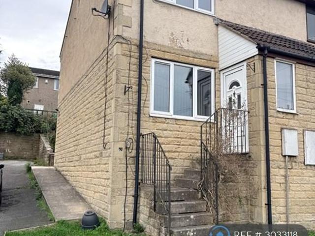 Astral View, Bradford, BD6 2 bed end of terrace house to rent £850 pcm £196 pw