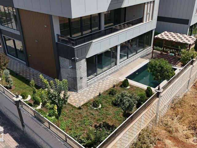 ASVİP EMLAKTAN SATILIK EMSALSİZ ULTRA LÜX İKİZ VİLLA