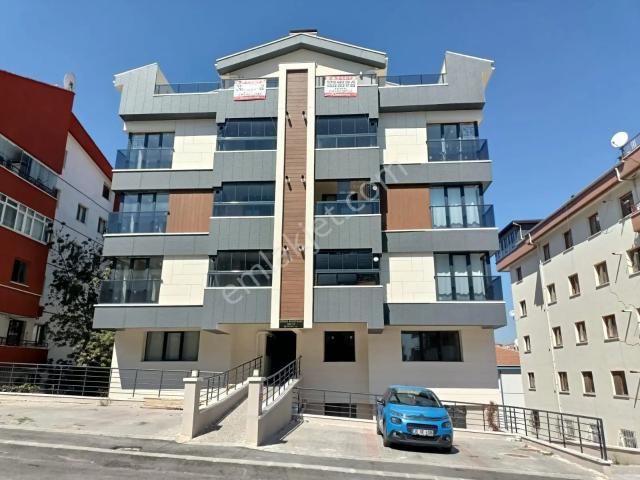 Asyapıdan 4+1 200m2 3banyolu asansörlü Yeni Süperlüx Dublex