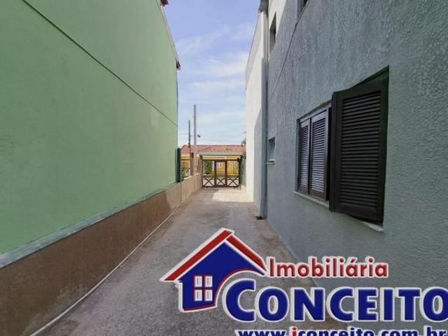 AP1004 Ótimo apartamento composto de 02 dormitórios no Centro de Imbé